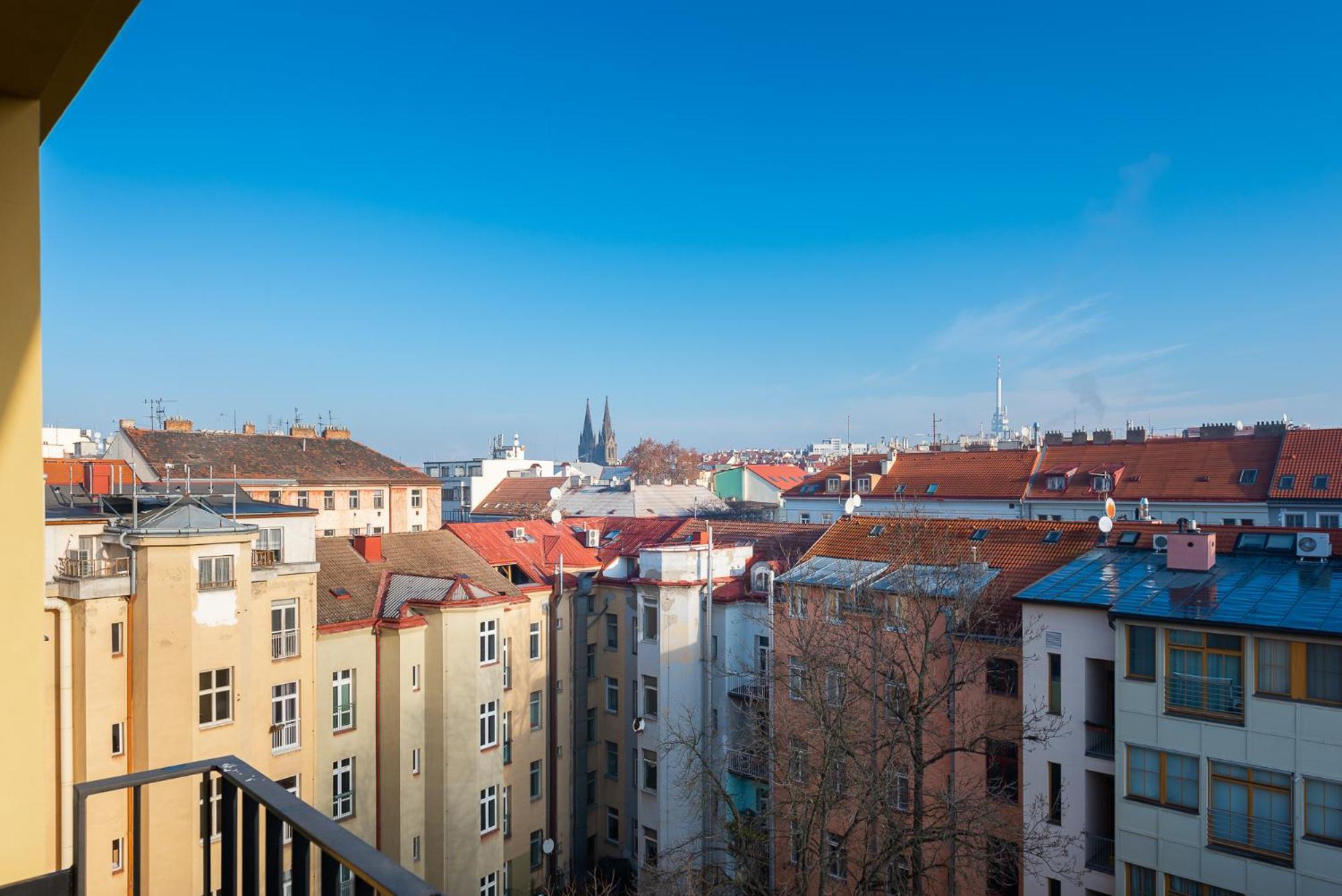 Sunny Safron Apartment Prag Exterior foto